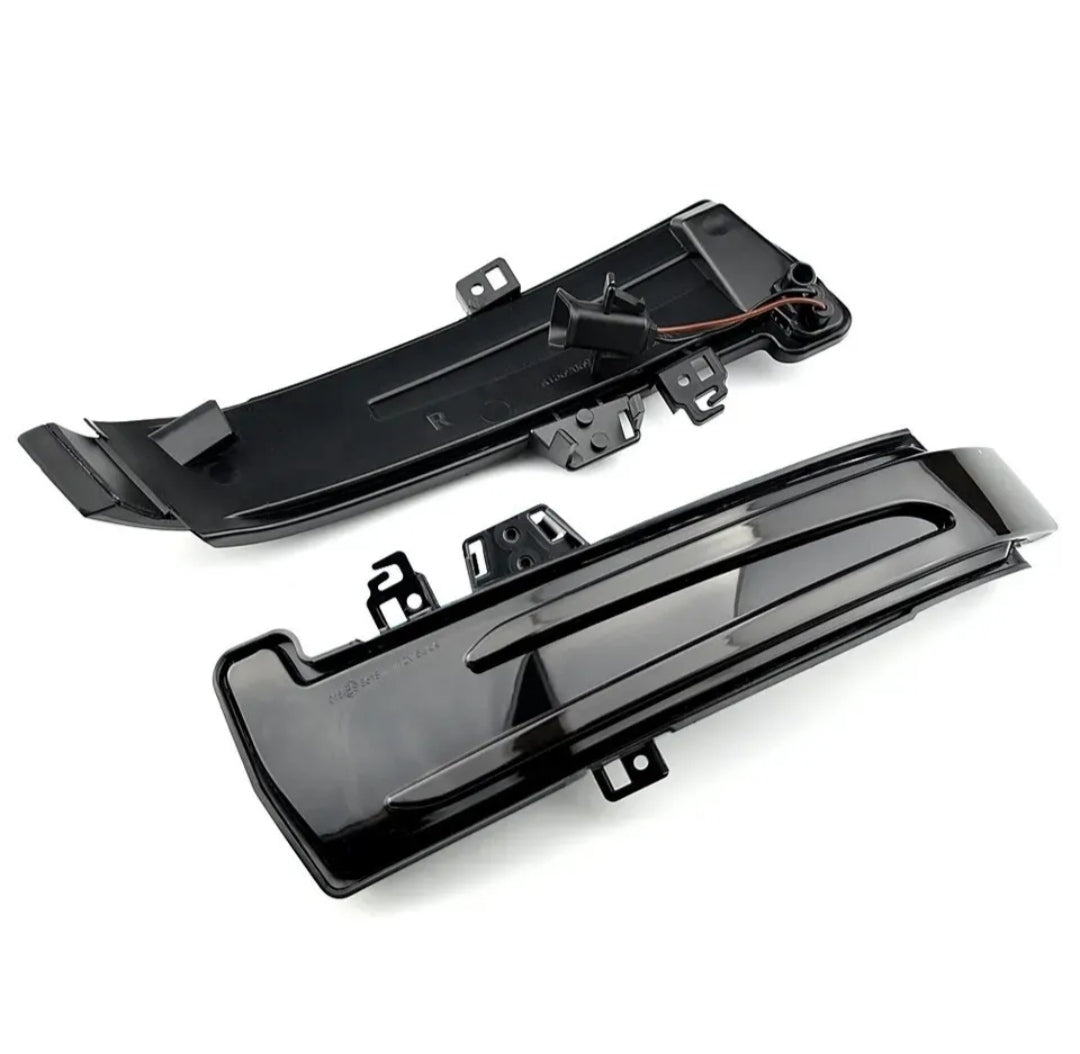 COPPIA FRECCE SPECCHIETTI LED MERCEDES CLA C117 X117 DINAMICHE NERO
