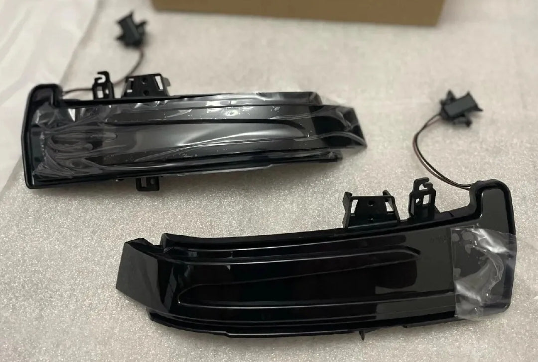 COPPIA FRECCE SPECCHIETTI LED MERCEDES GLA X156 DINAMICHE NERO