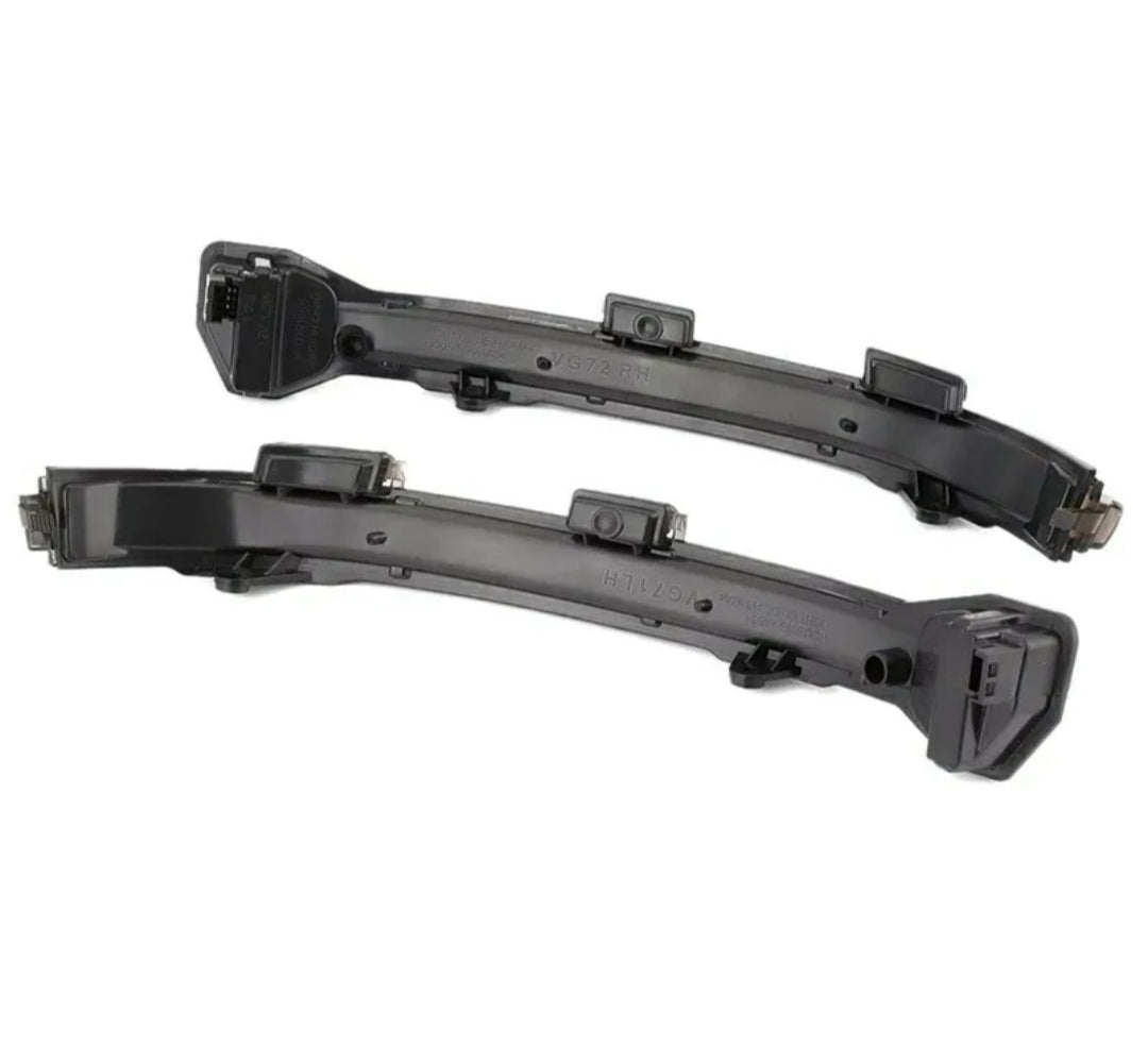2X FRECCE SPECCHIETTI VW VOLKSWAGEN GOLF 7 7.5 A LED DINAMICHE SEQUENZIALI NERO FUMÈ
