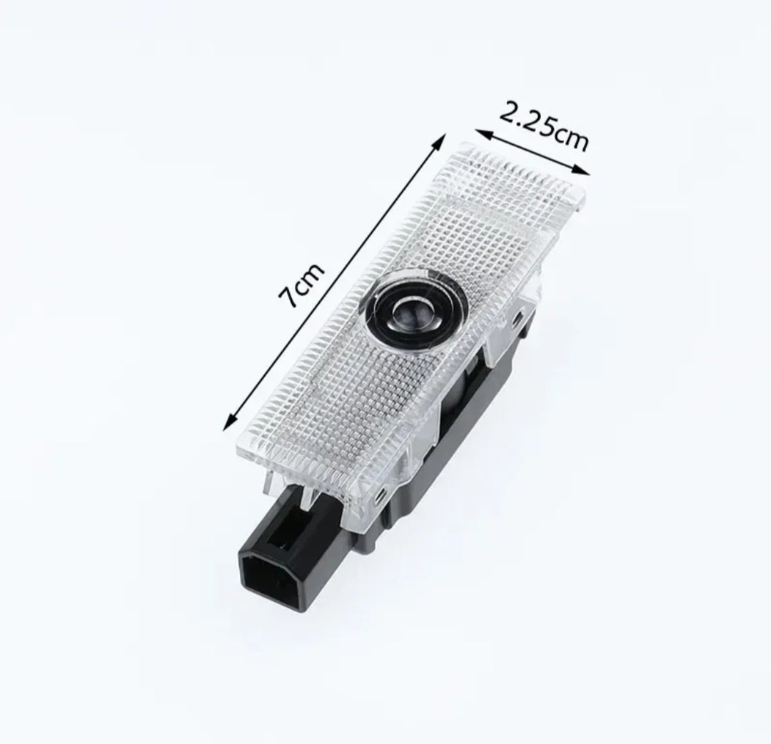 2 PROIETTORI LED LUCI SOTTOPORTA PER FIAT 500L GRANDE PUNTO 500X TIPO BRAVO PUNTO EVO CON LOGO PLUG AND PLAY CANBUS