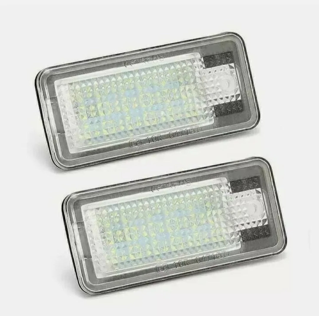 PLACCHETTE A LED LUCI TARGA AUDI A3 A4 A5 A6 A8 Q7 6000K NO ERROR