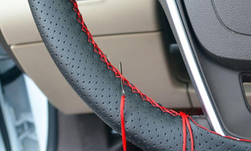 Coprivolante Da Cucire In SimilPelle Nero Con Cuciture Rosse Cover Auto Volante