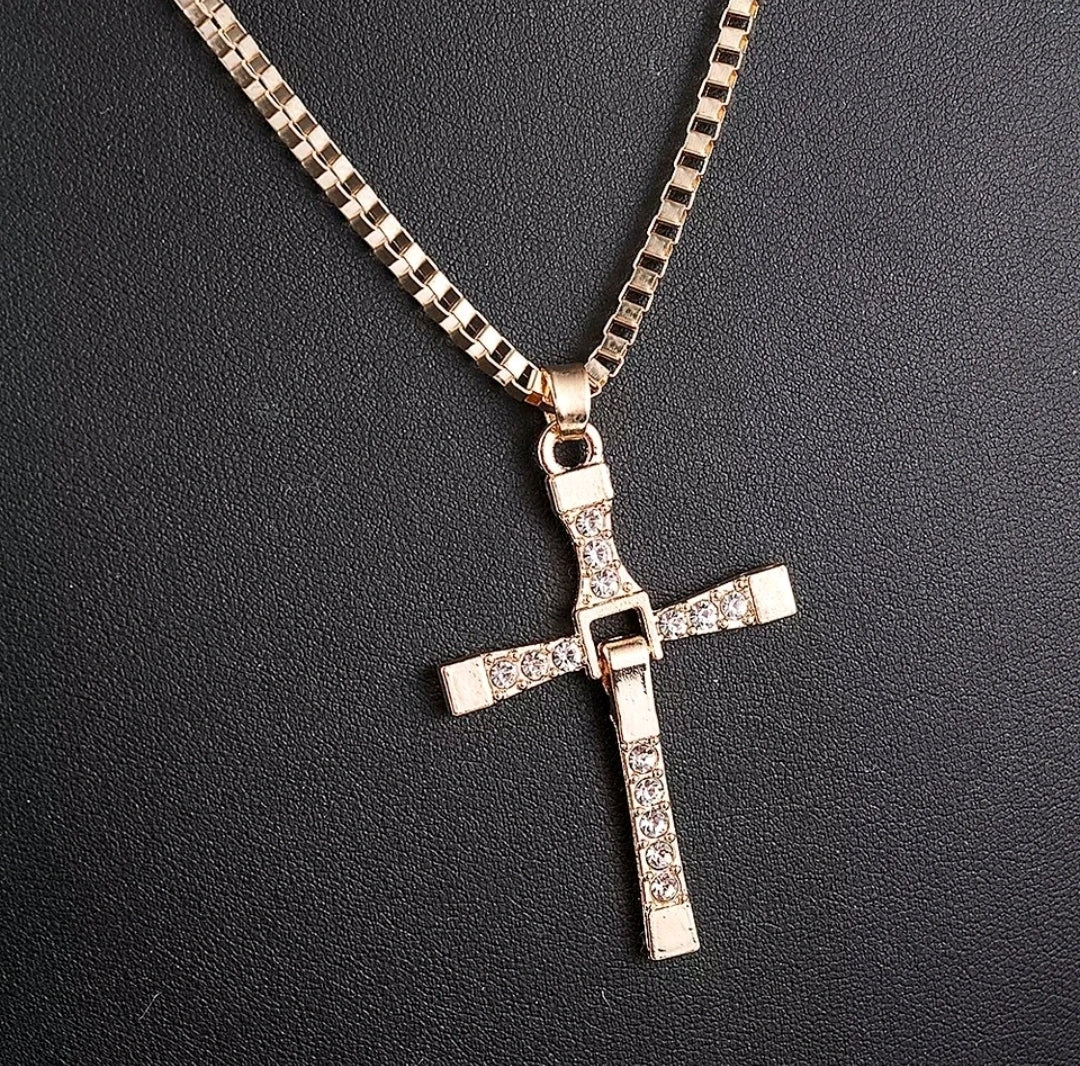 Collana Pendente Dominic Toretto Fast Furious Ciondolo Croce Vin Diesel Con Strass