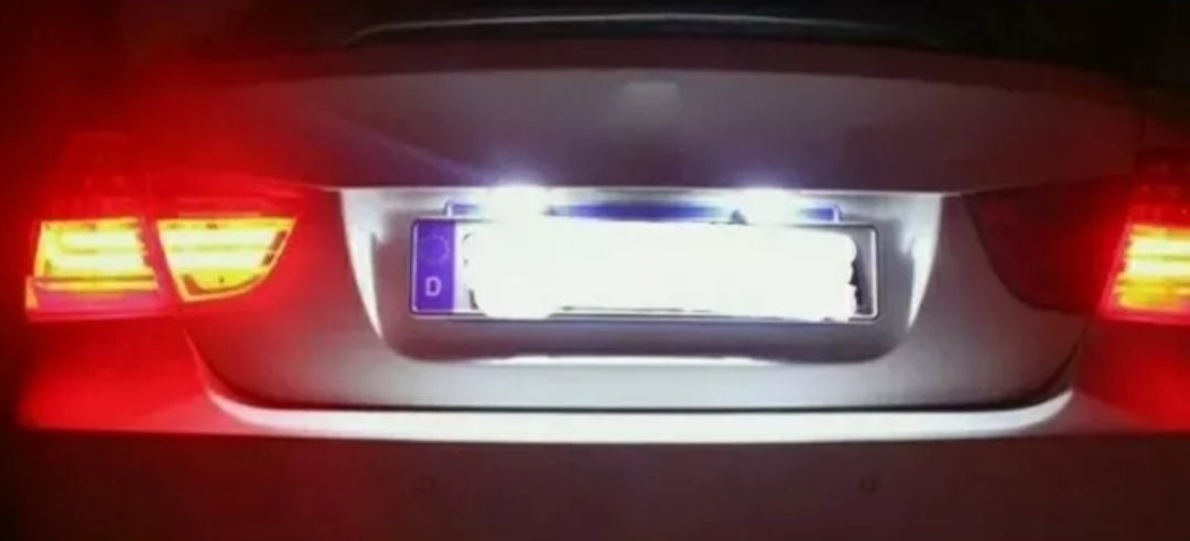 COPPIA LUCI TARGA LED BMW Z4 Z3 SERIE 1 E87 E81 E82 E88 CANBUS 6000K NO ERROR