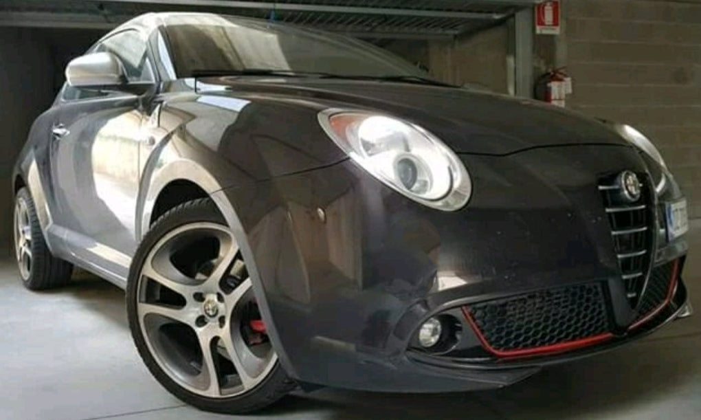 Alfa Romeo Mito Profilo Bordino Rosso Adesivo Per Paraurti Anteriore Tuning