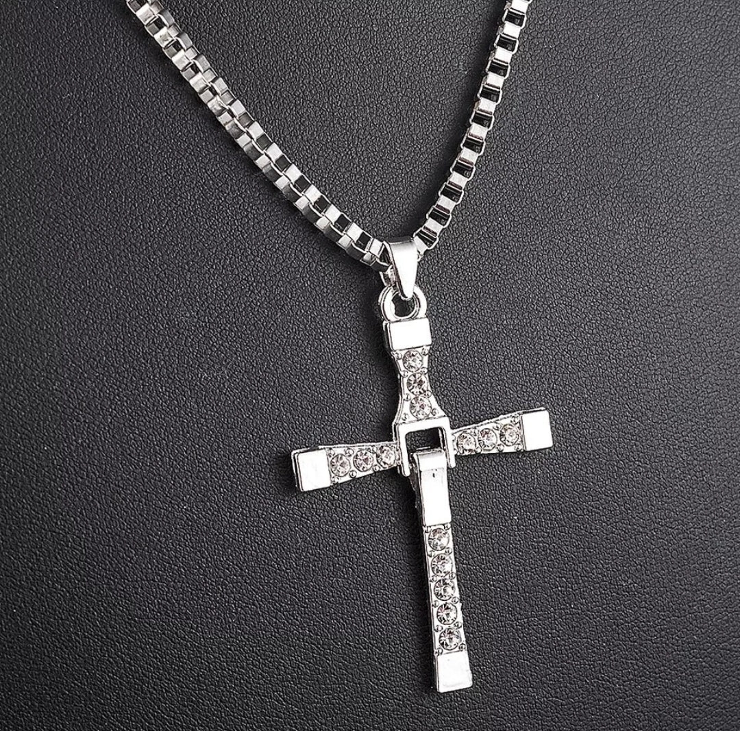 Collana Pendente Dominic Toretto Fast Furious Ciondolo Croce Vin Diesel Con Strass